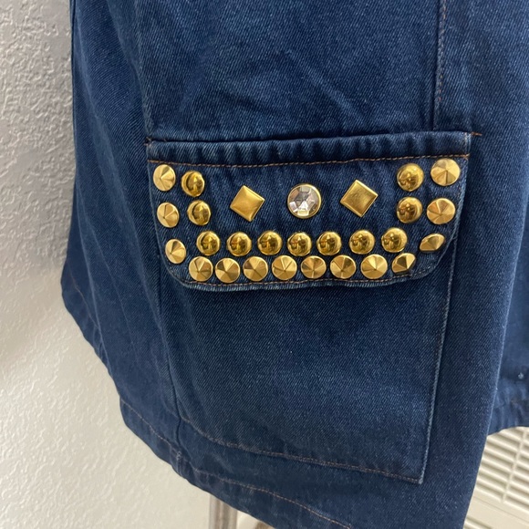 Gold Studded blue jean blazer with pockets - Picture 4 of 6